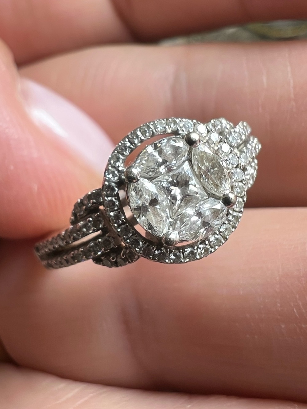 Simon G 18K white gold round clustered diamonds engagement ring